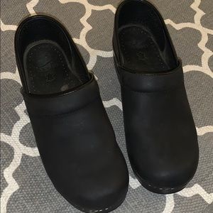 Dansko Black Clogs/size 39